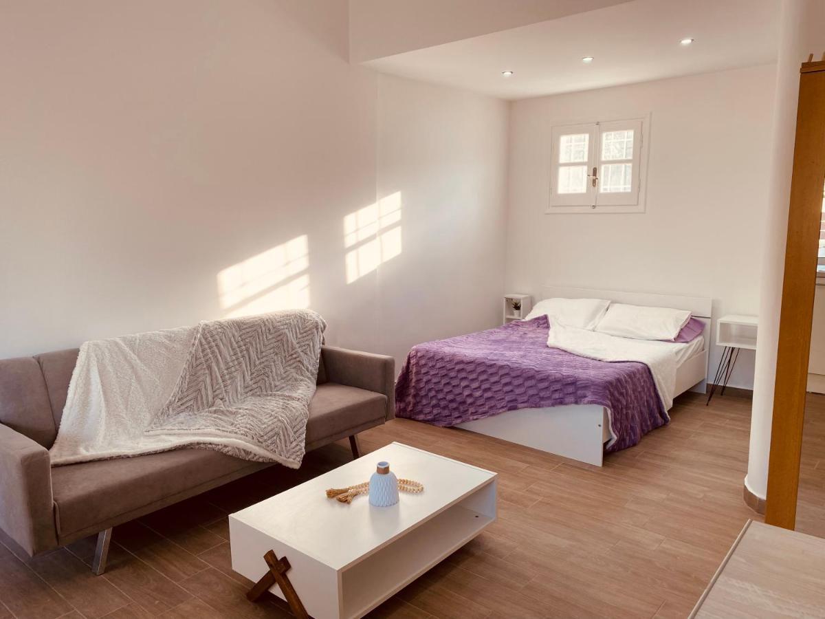 Louvros Luxury Suites Δασιά Εξωτερικό φωτογραφία