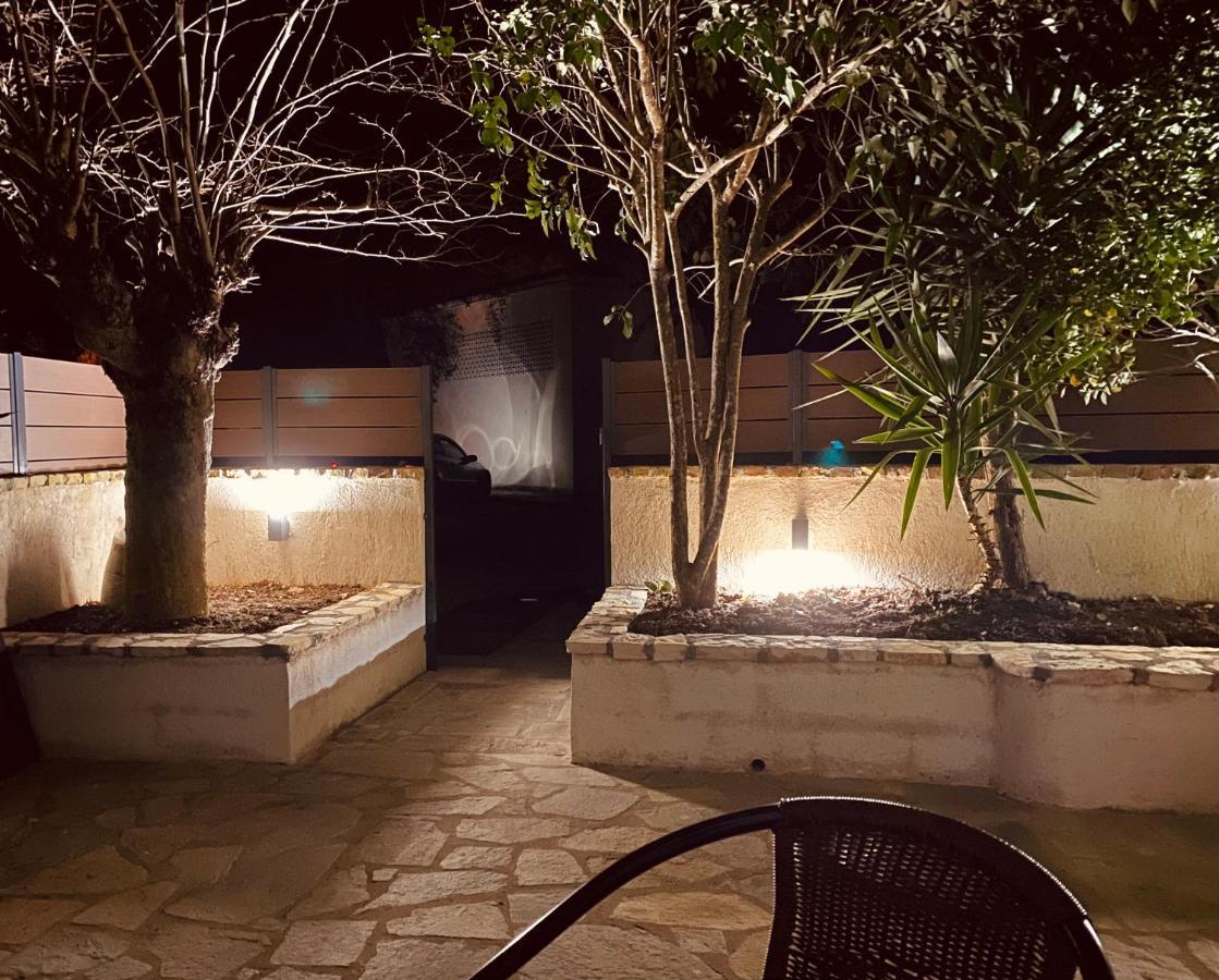 Louvros Luxury Suites Δασιά Εξωτερικό φωτογραφία
